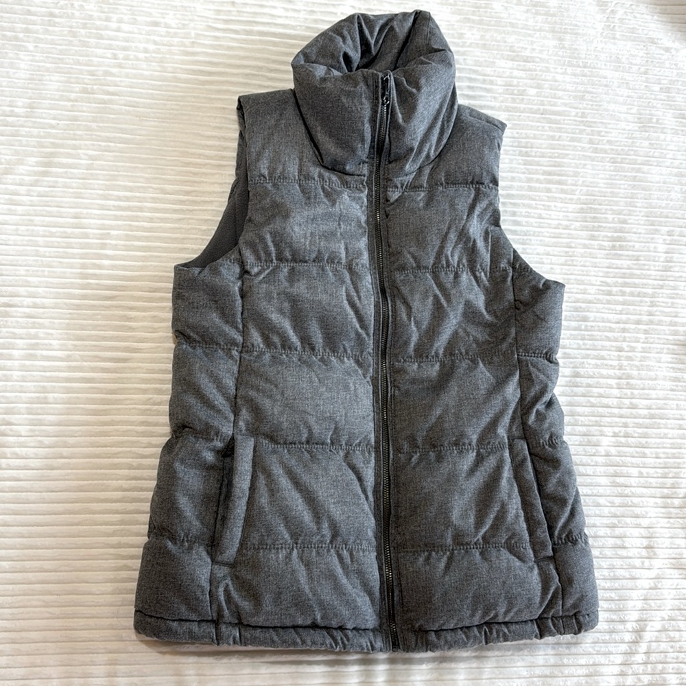 Old Navy Dark Gray Puffy Puffer Puff Vest Fleece Lined Thick Collar XS
